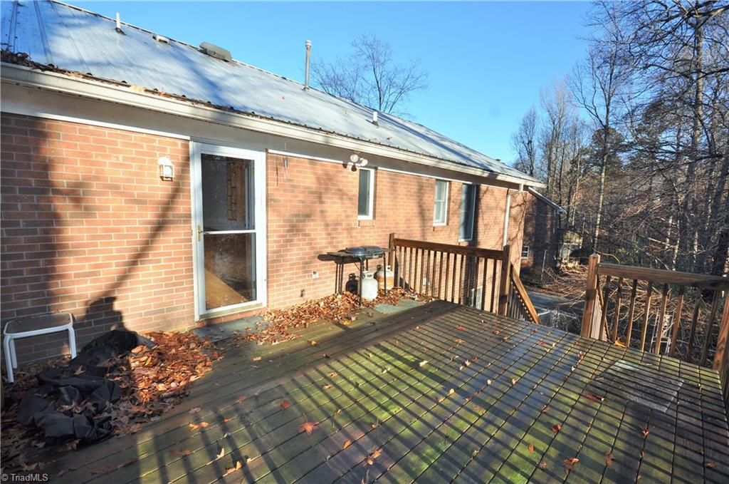 1806 Overlook Pt, High Point, NC 27265 photo 25
