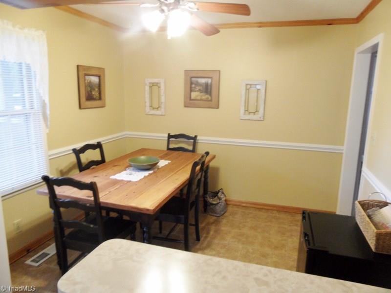 1529 Beaucrest Ave, High Point, NC 27265 photo 9