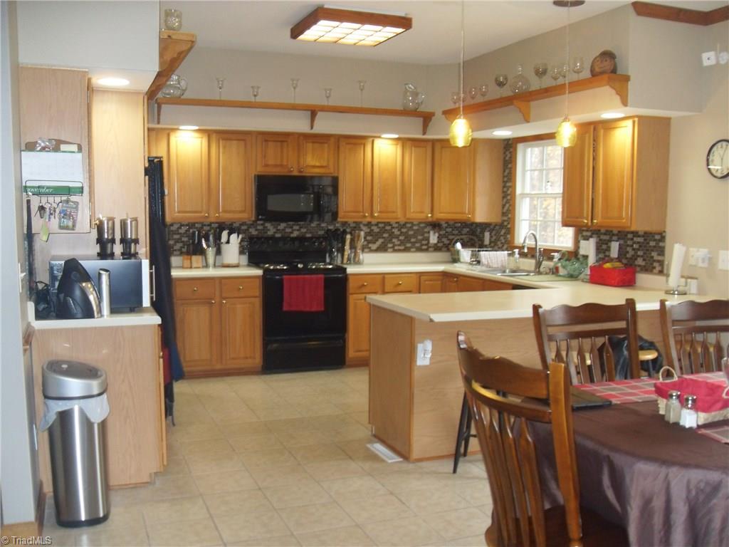 338 Fox Run View Ln, Trinity, NC 27370 photo 2