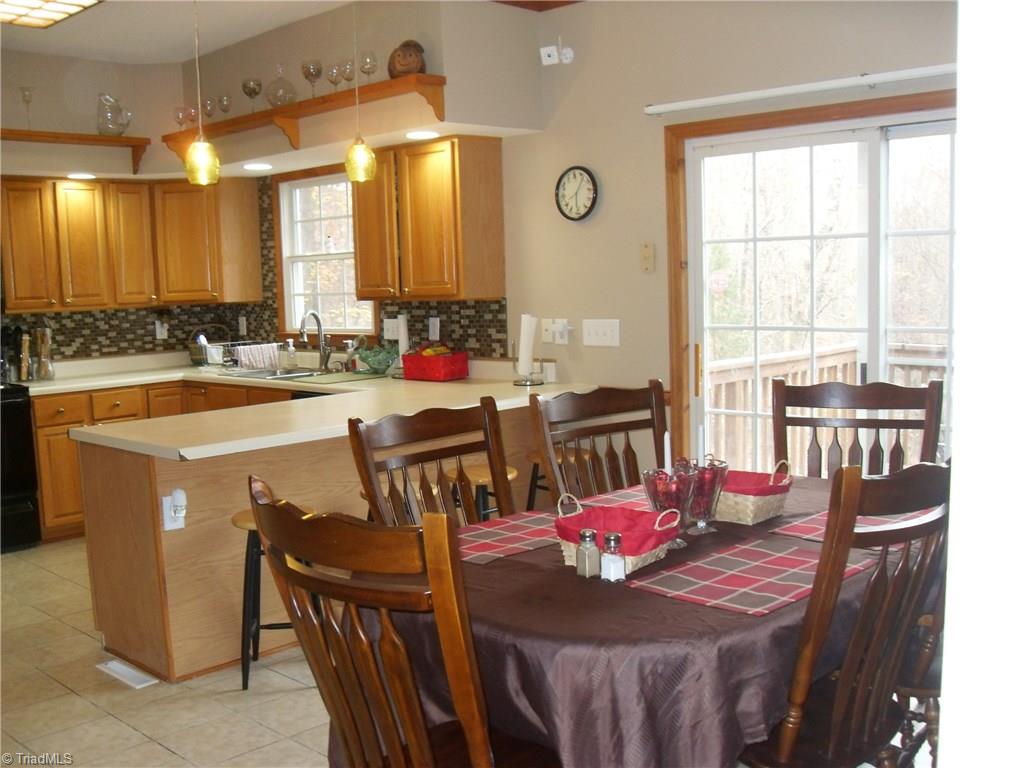 338 Fox Run View Ln, Trinity, NC 27370 photo 4
