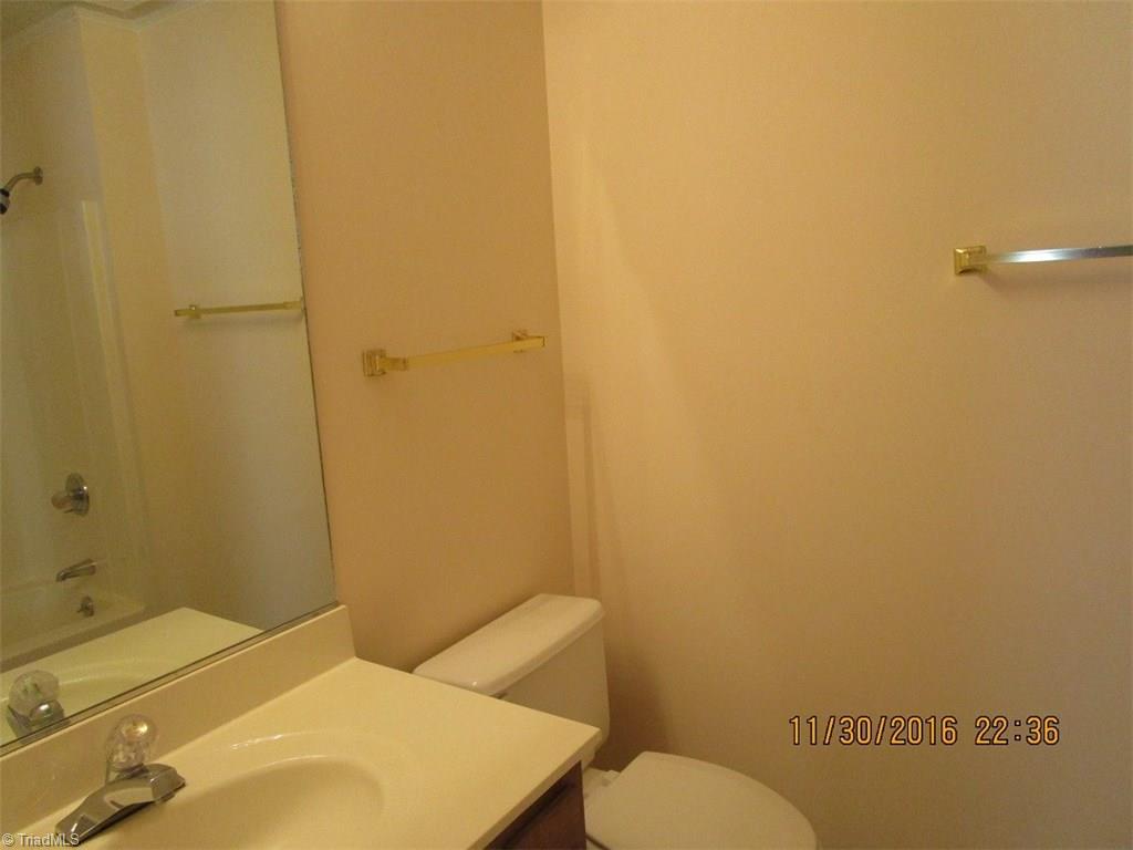 1704 Ternberry Rd, High Point, NC 27262 photo 17