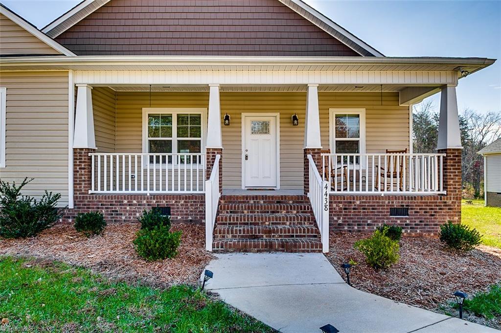 4438 Fox St, Randleman, NC 27317 photo 2