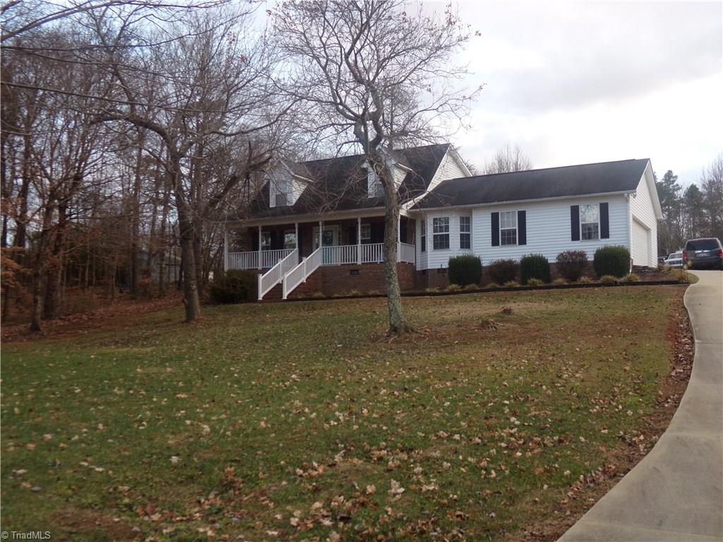 6565 Abigail Dr, Trinity, NC 27370 photo 2