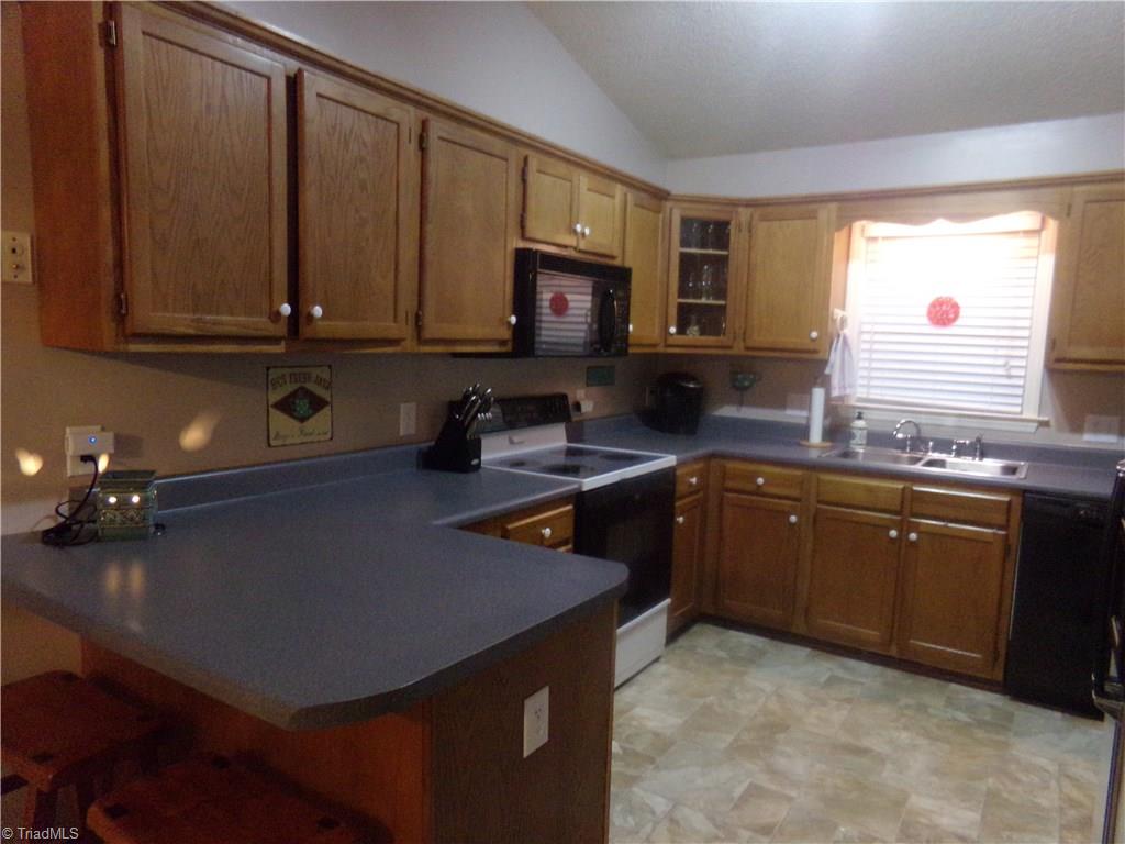 6565 Abigail Dr, Trinity, NC 27370 photo 5