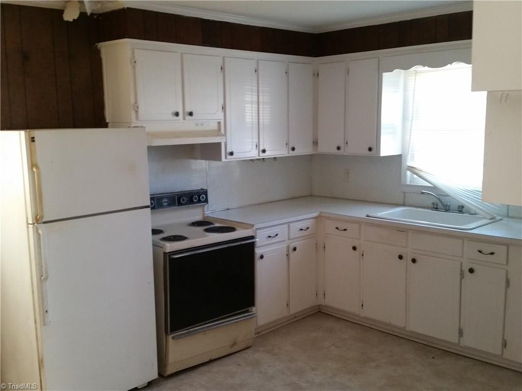 626 South Rd, High Point, NC 27262 photo 4