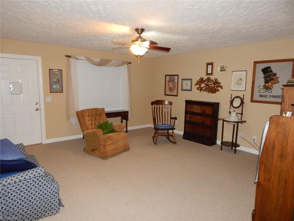 174 Brook Hill Ct, Elkin, NC 28621 photo 3