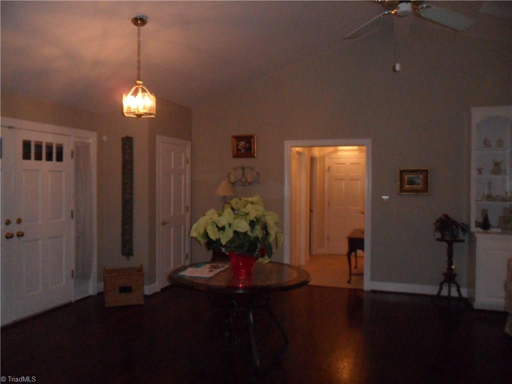 117 Juniper Cir, Advance, NC 27006 photo 6