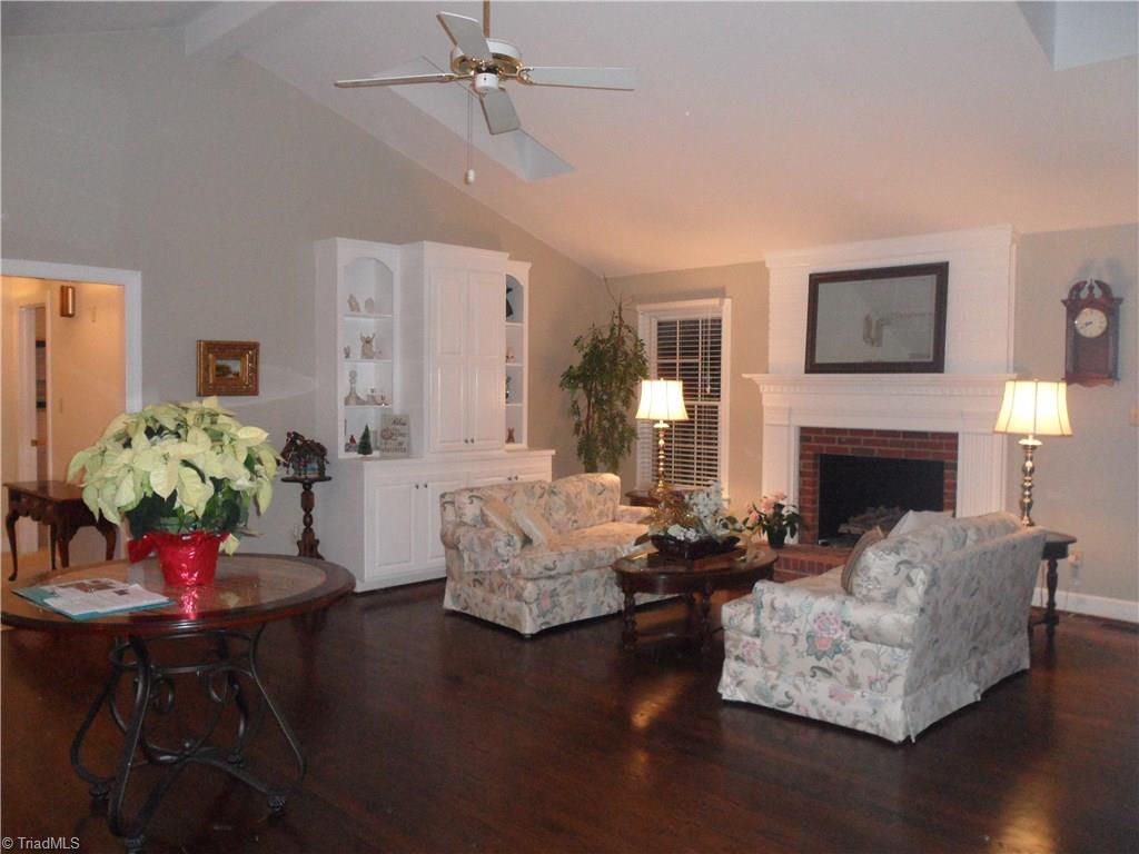 117 Juniper Cir, Advance, NC 27006 photo 5