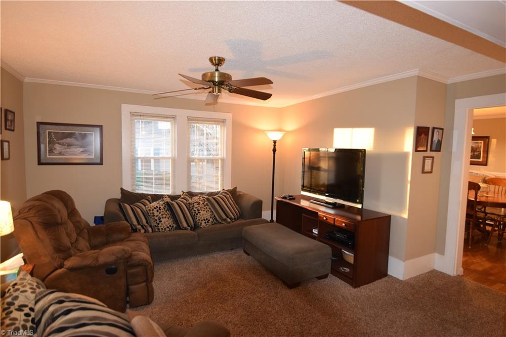 409 E Main St, Pilot Mountain, NC 27041 photo 12