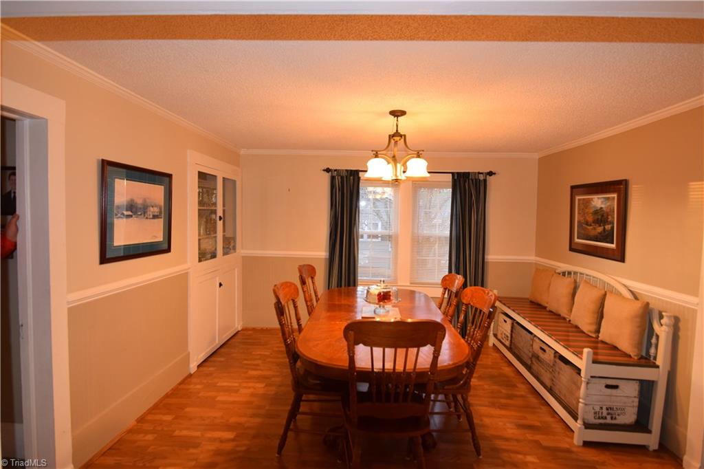 409 E Main St, Pilot Mountain, NC 27041 photo 14
