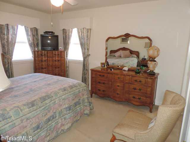 3915 Johnson St, High Point, NC 27265 photo 8