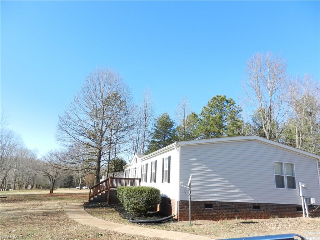 6894 Wright Rd, Thomasville, NC 27360 photo 12