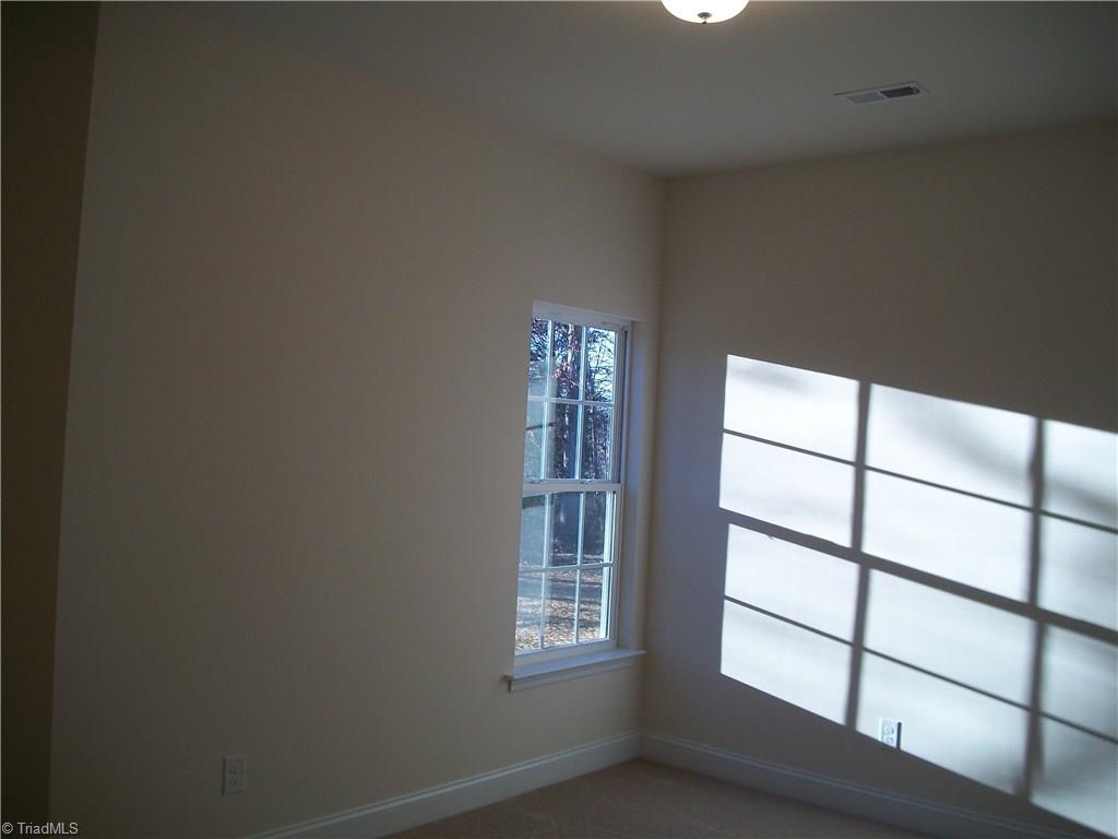 778 Forester Ct, High Point, NC 27265 photo 4