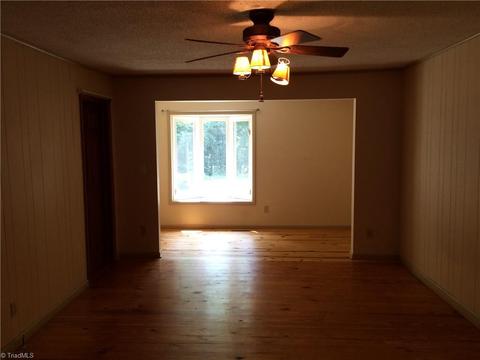 346 E Collins Ln, Dobson, NC 27017 photo 15