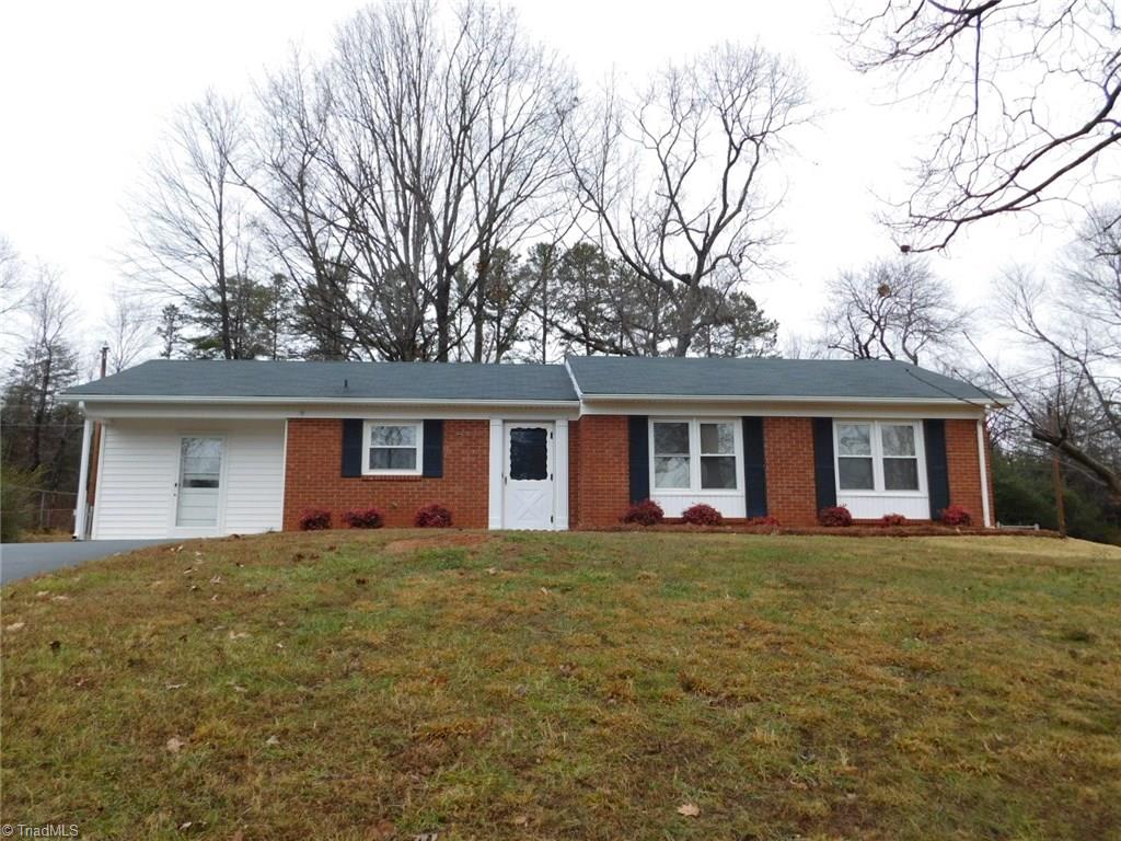 309 Logan Ct, King, NC 27021 photo 2