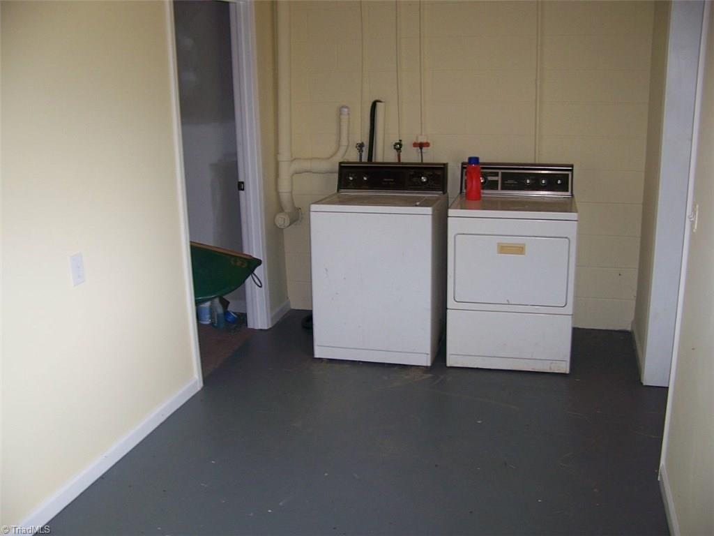 653 Flippin Rd, Lowgap, NC 27024 photo 9