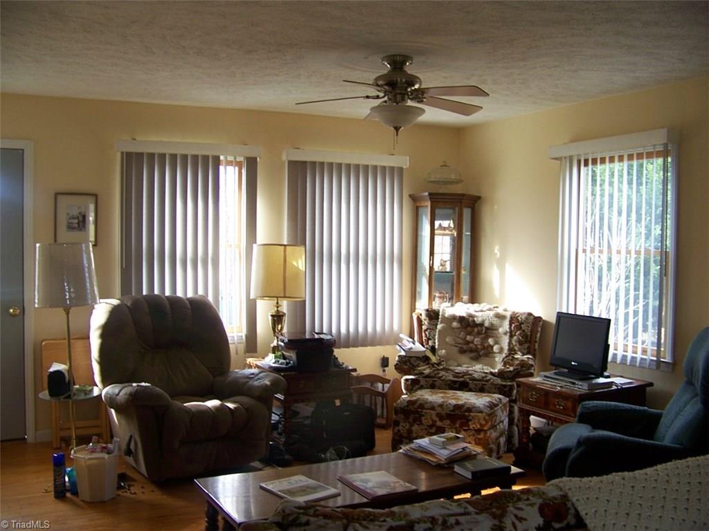 653 Flippin Rd, Lowgap, NC 27024 photo 3