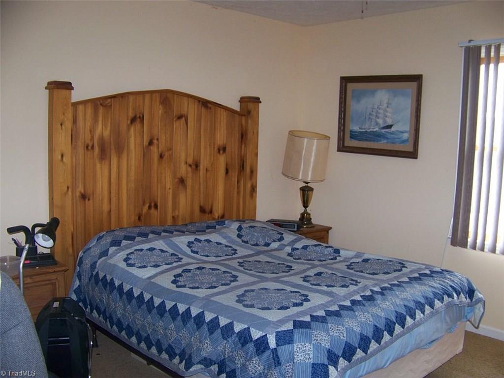 653 Flippin Rd, Lowgap, NC 27024 photo 7