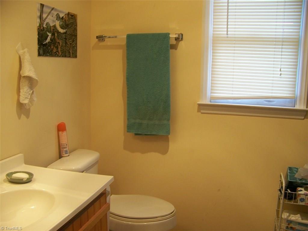 653 Flippin Rd, Lowgap, NC 27024 photo 8