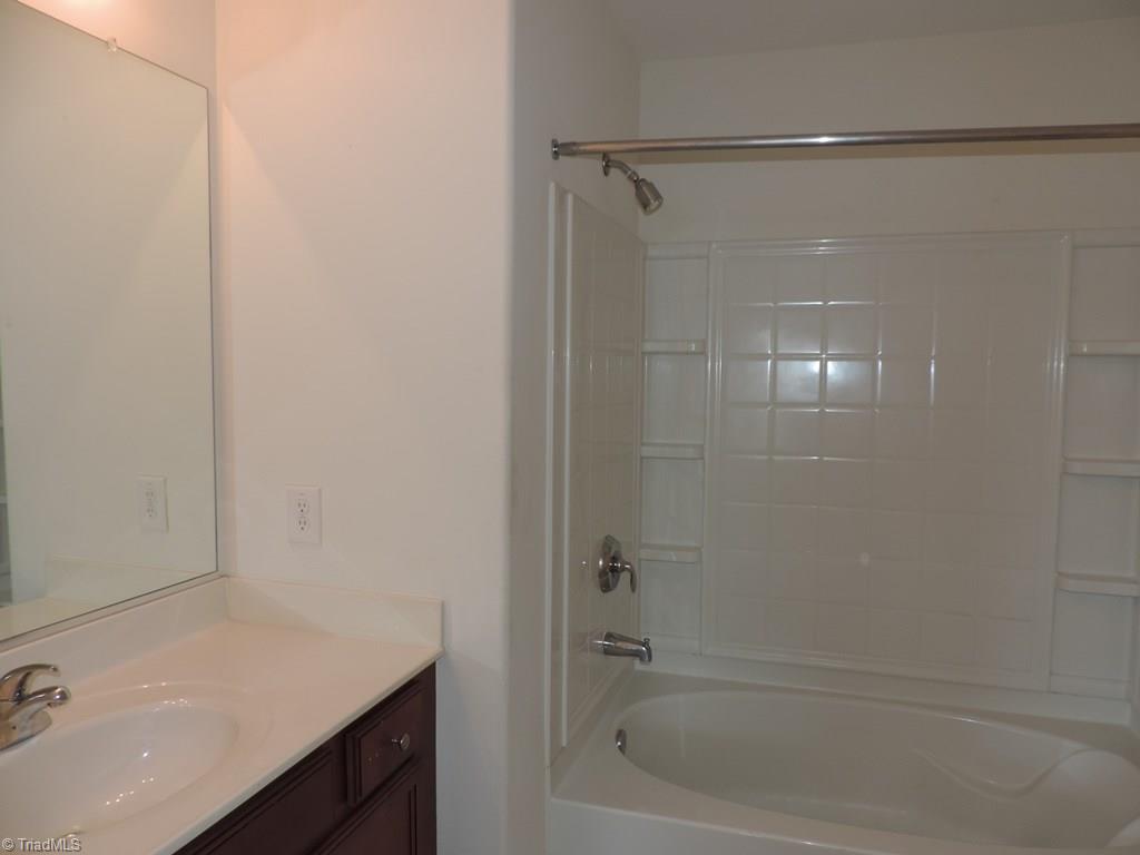 3760 Shadow Ridge Dr, High Point, NC 27265 photo 15