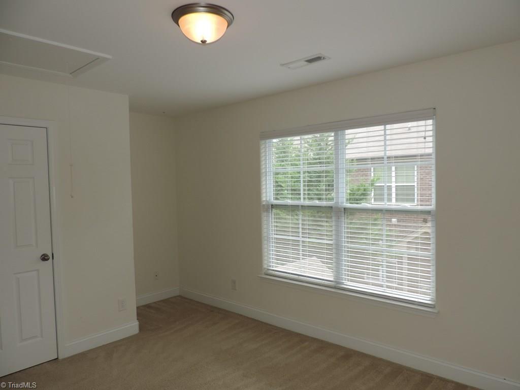 3760 Shadow Ridge Dr, High Point, NC 27265 photo 14