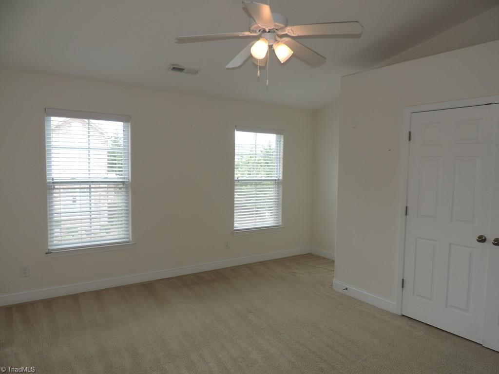 3760 Shadow Ridge Dr, High Point, NC 27265 photo 10