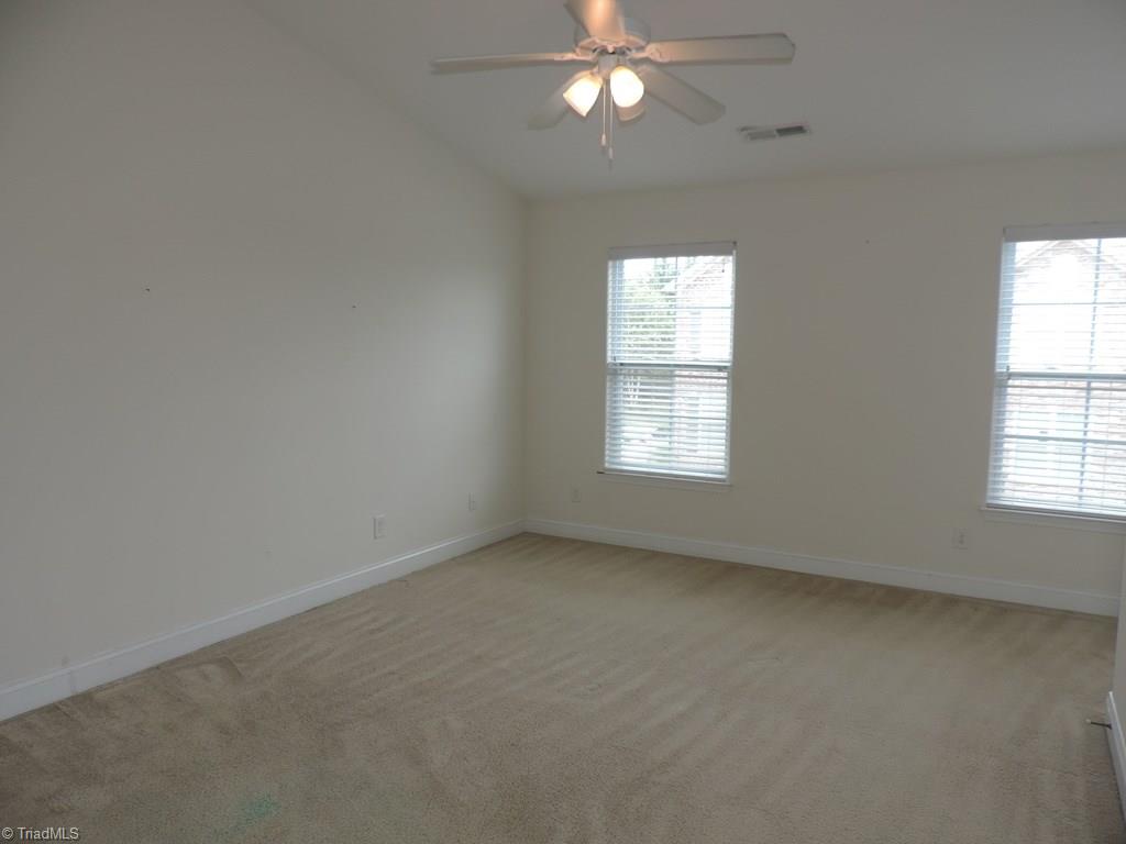 3760 Shadow Ridge Dr, High Point, NC 27265 photo 11