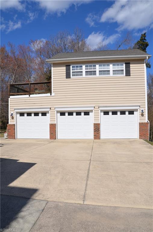 1308 Ashley Ave, High Point, NC 27262 photo 2
