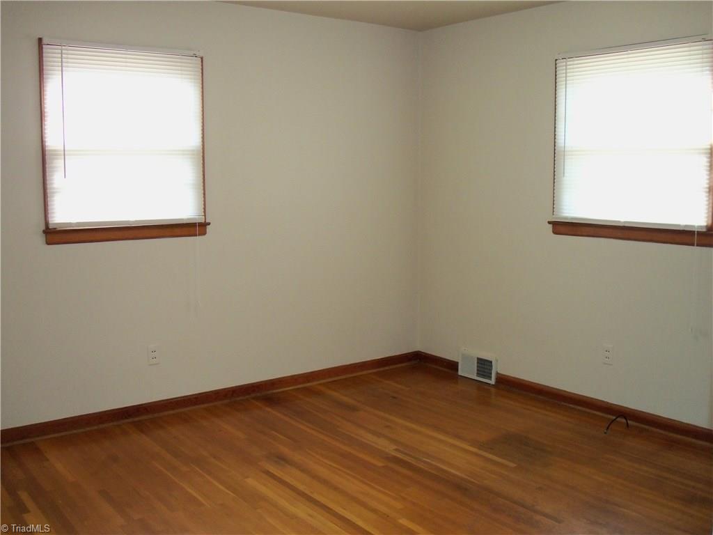1232 Guyer St, High Point, NC 27262 photo 8