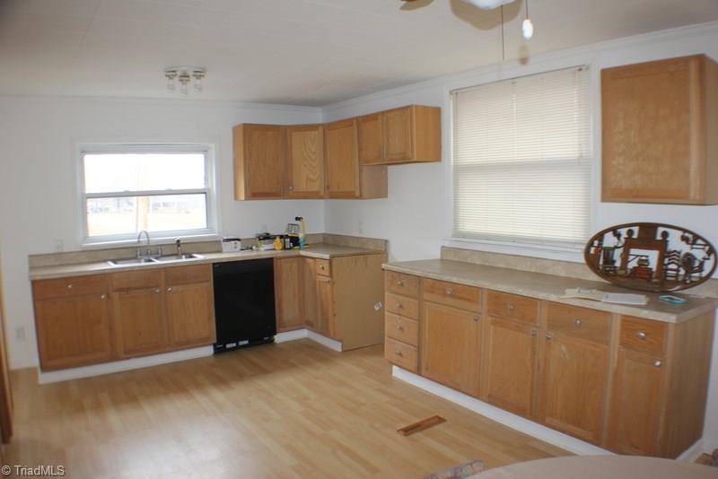 293 W Dodson Mill Rd, Pilot Mountain, NC 27041 photo 2