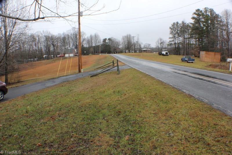 293 W Dodson Mill Rd, Pilot Mountain, NC 27041 photo 15