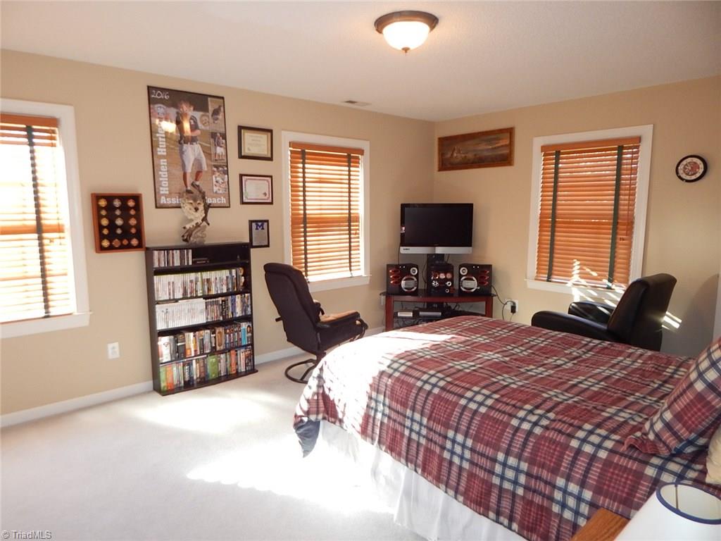 226 Windsor Park Dr, Dobson, NC 27017 photo 12