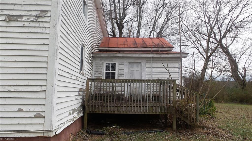 1127 Mill St, Pinnacle, NC 27043 photo 2