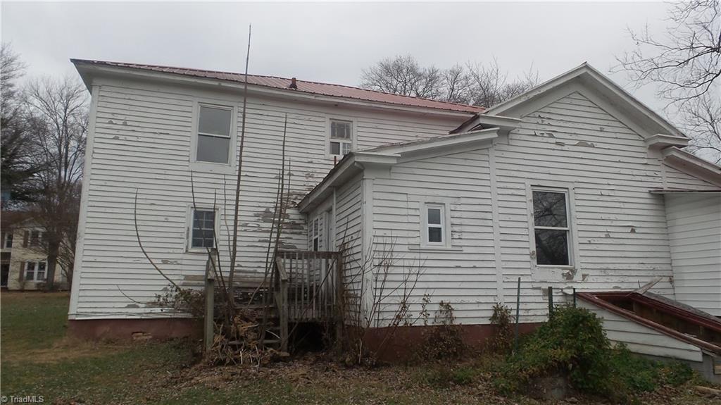1127 Mill St, Pinnacle, NC 27043 photo 3
