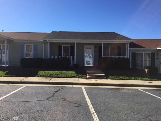 1437 Bailey Cir, High Point, NC 27262 photo 1