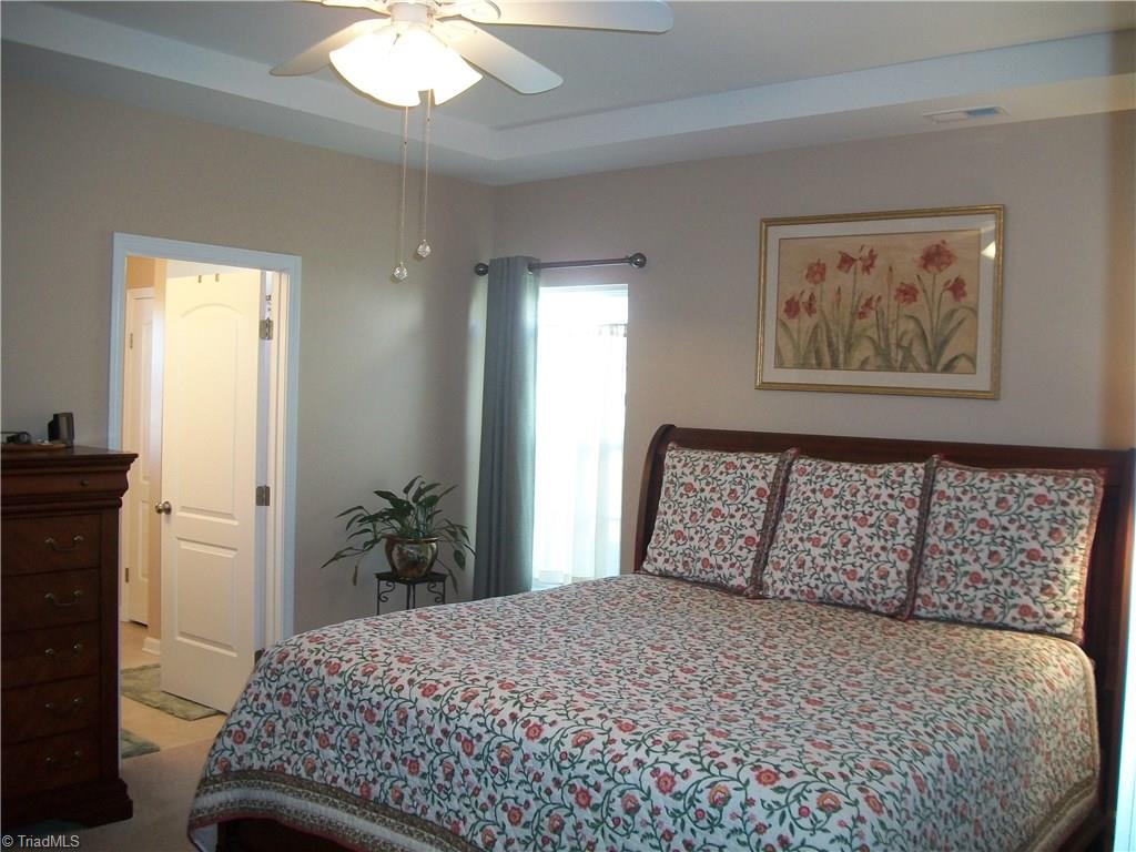 586 Forage Dr, High Point, NC 27265 photo 6