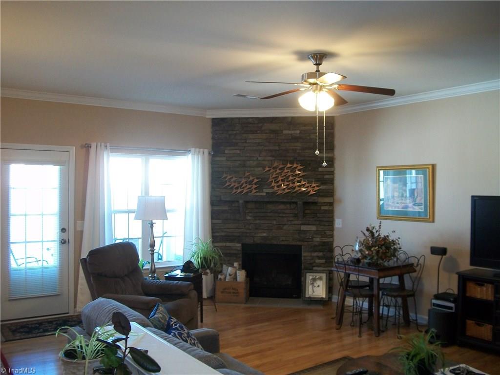 586 Forage Dr, High Point, NC 27265 photo 17