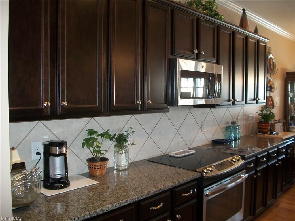 586 Forage Dr, High Point, NC 27265 photo 16