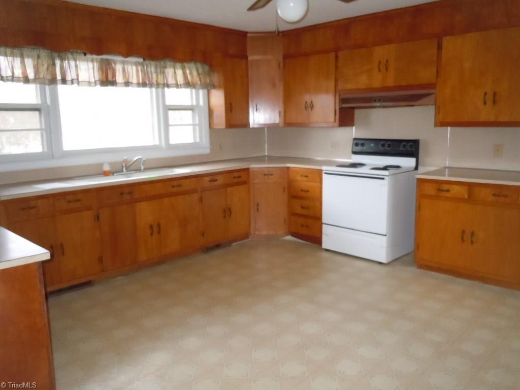 110 Rand Blvd, Archdale, NC 27263 photo 5