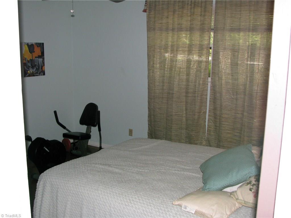4243 Village Dr, Trinity, NC 27370 photo 9