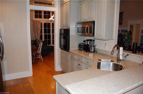 328 Melton Rd, Elkin, NC 28621 photo 5