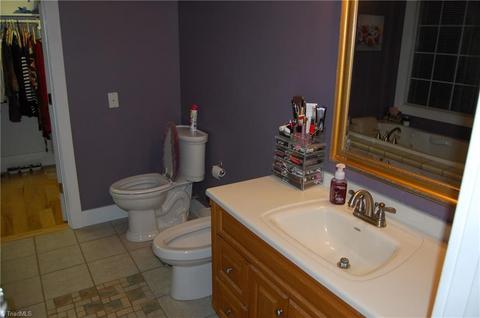 328 Melton Rd, Elkin, NC 28621 photo 13