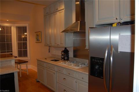 328 Melton Rd, Elkin, NC 28621 photo 2