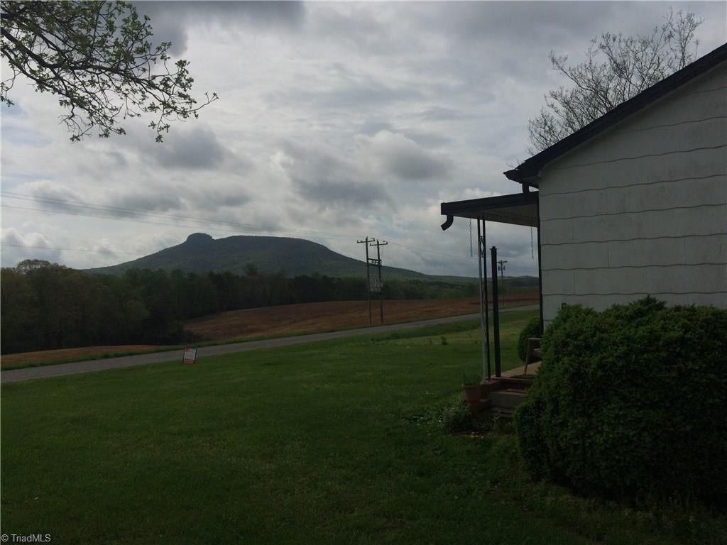 206 Whitaker Rd, Pinnacle, NC 27043 photo 1