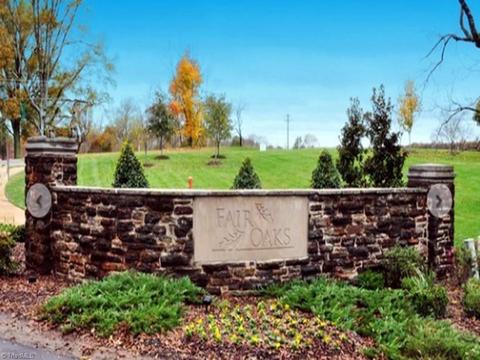 3925 Valley View Cir, Clemmons, NC 27012