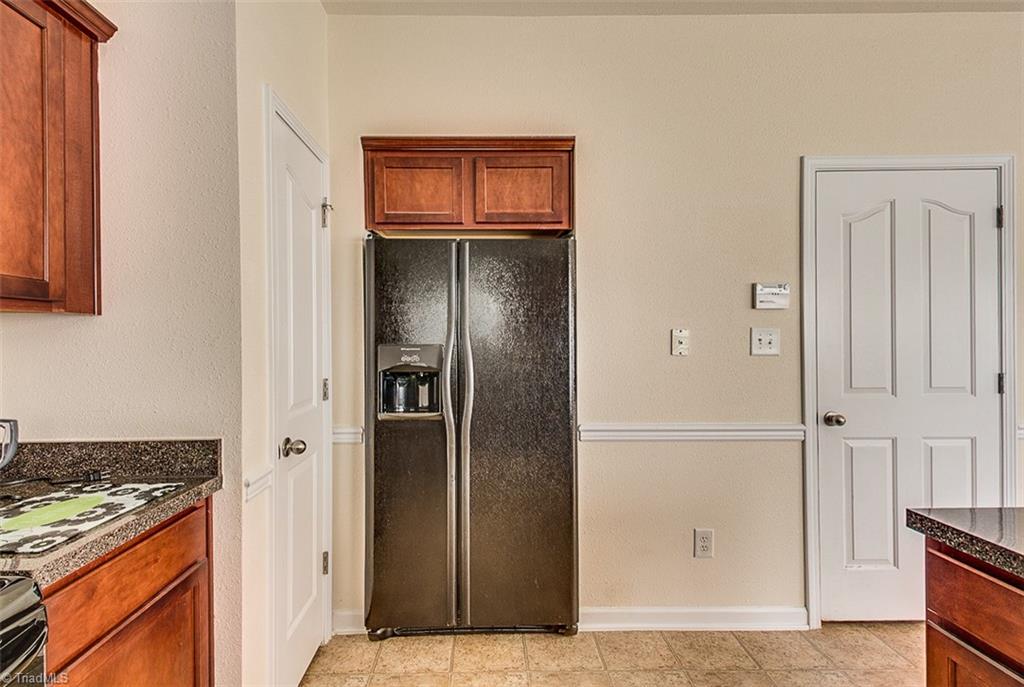 895 Hedgepath Ter, High Point, NC 27265 photo 10