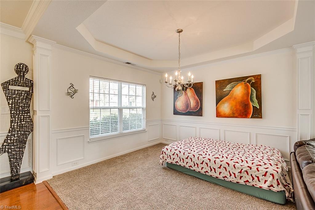 895 Hedgepath Ter, High Point, NC 27265 photo 3