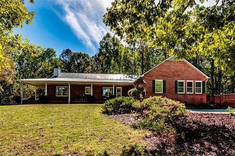 4535 Garner Ln, Denton, NC 27239 photo 1