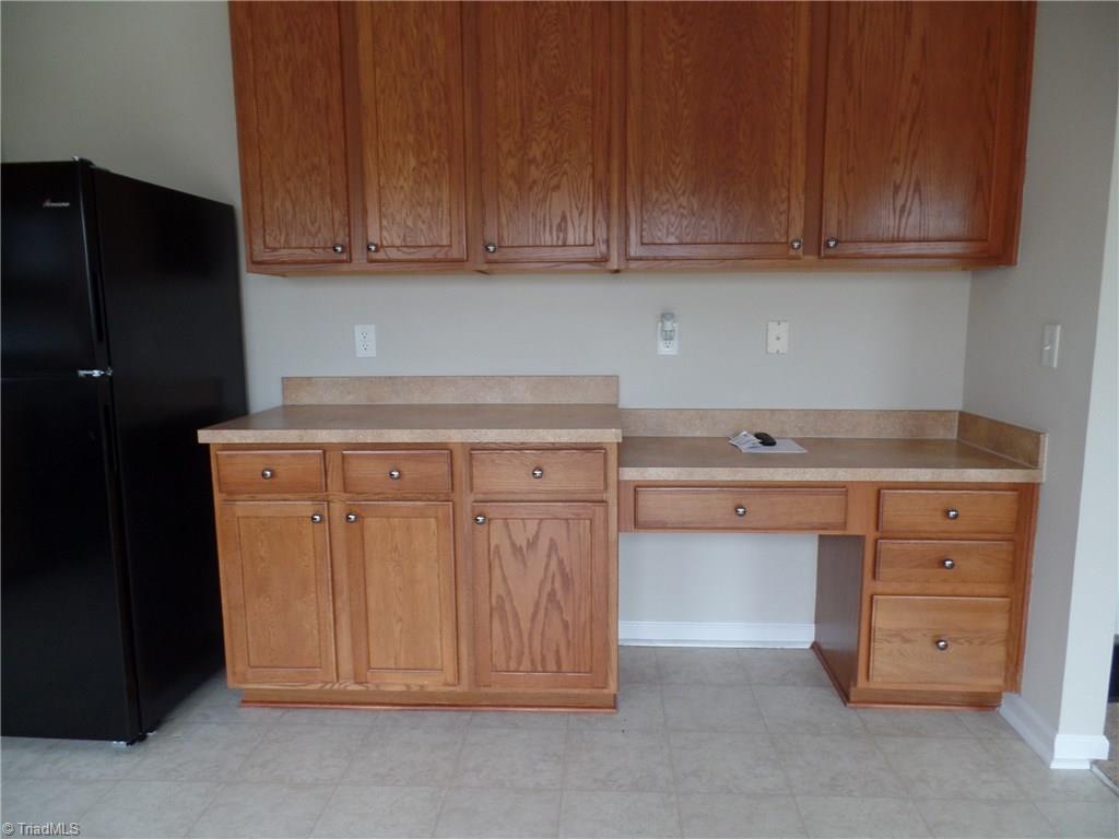 3820 Tonsley Pl, High Point, NC 27265 photo 9