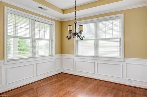 4528 Treebark Ln, High Point, NC 27265 photo 9